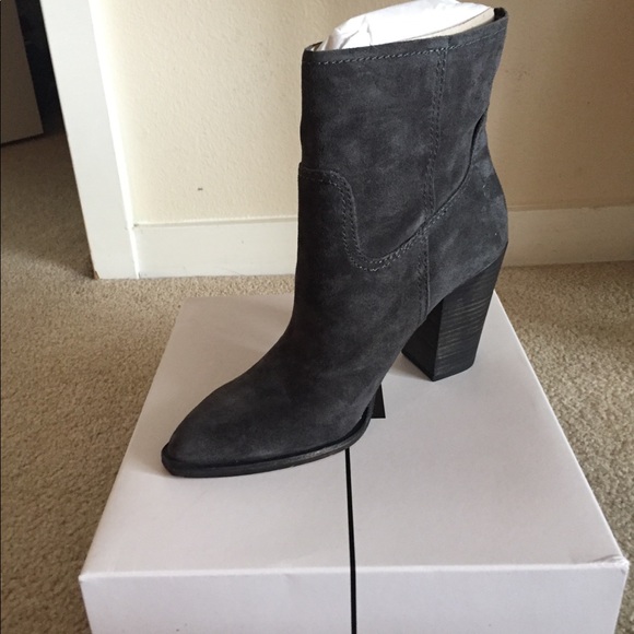 dolce vita kelani booties